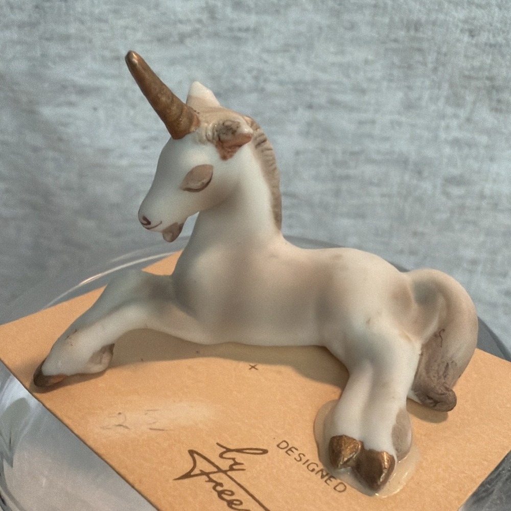 George Good Unicorn Sitting Mini Porcelain Figurine By Freeman Taiwan Sleeping